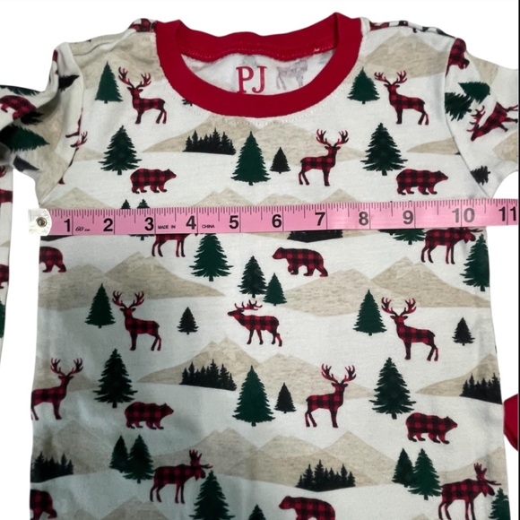 Kids Pajamas - Red/White/Green Winter Themed - Picture 13 of 15